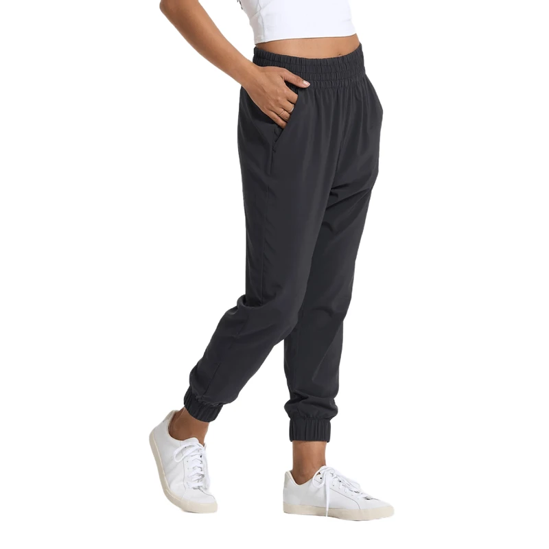 Vuori Villa Jogger - Women's - Image 2