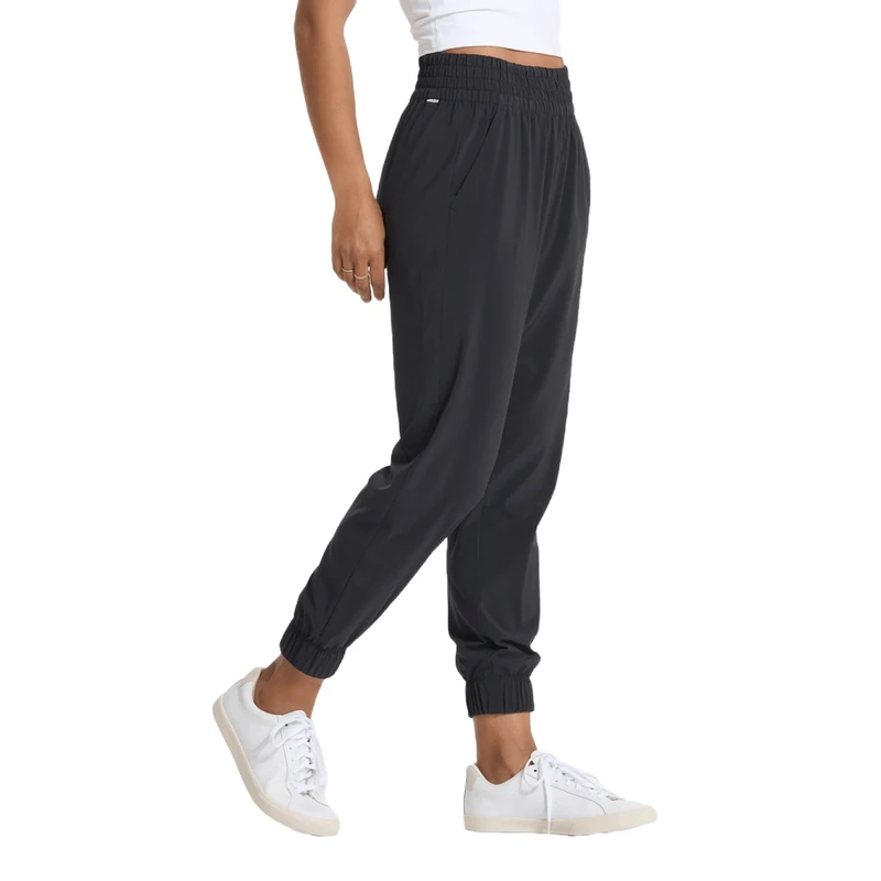 Vuori Villa Jogger - Women's - Image 7
